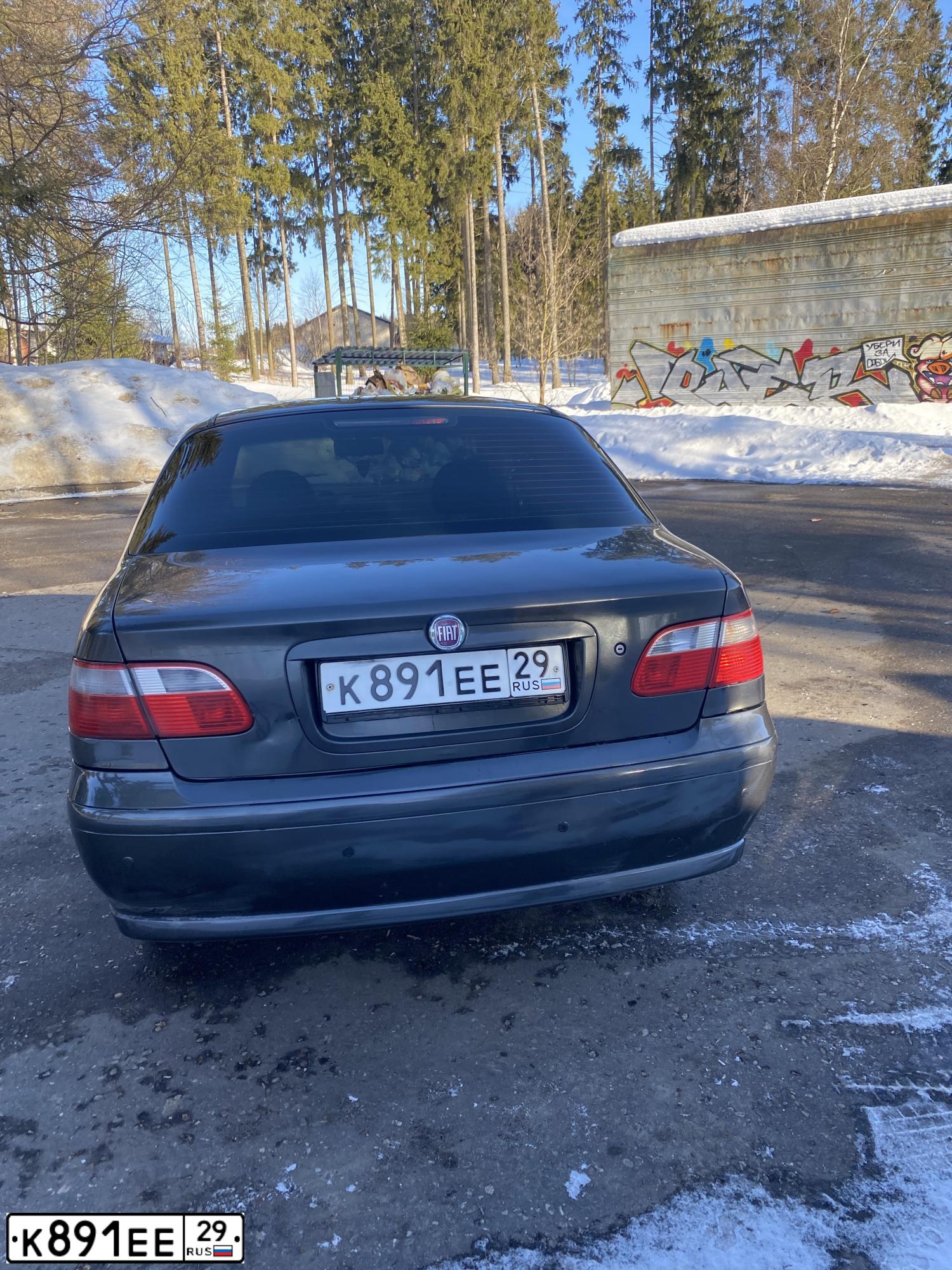 Фото автомобиля FIAT ALBEA, 2008 — госномер К891ЕЕ29. Цвет: Серый