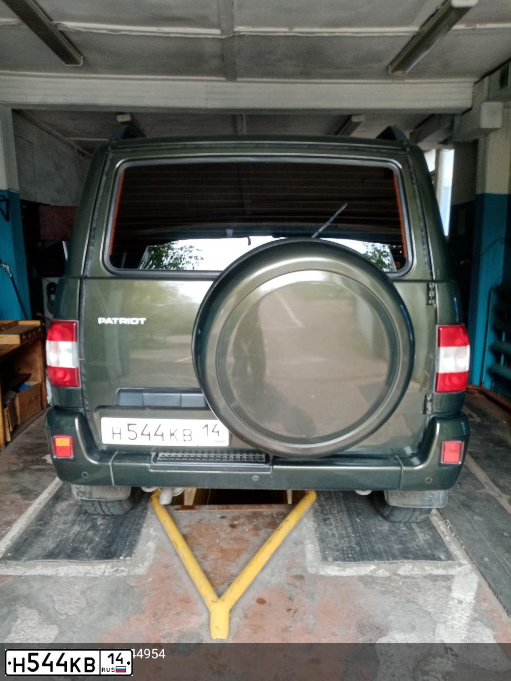 Фото автомобиля UAZ 3163 PATRIOT, 2011 — госномер Н544КВ14