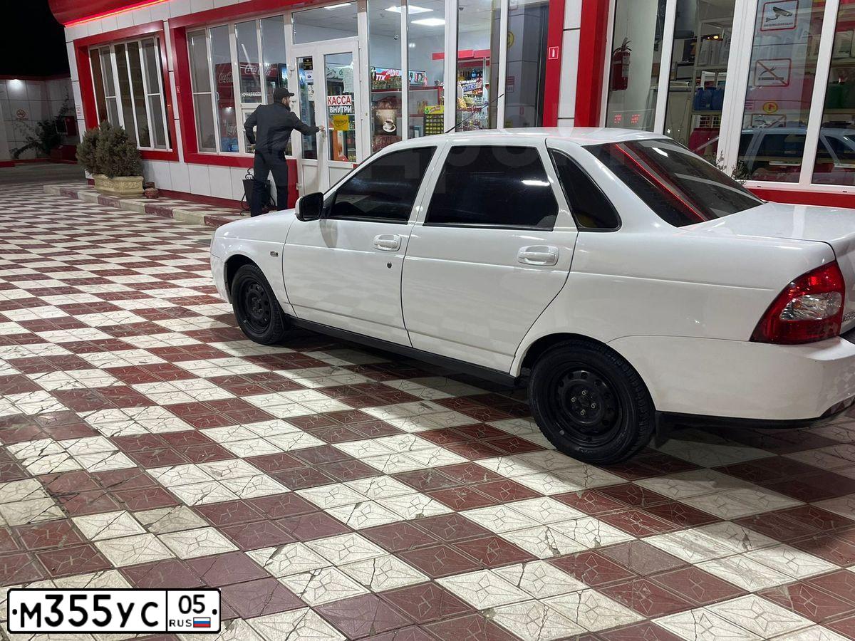 Фото автомобиля LADA 2170 PRIORA, 2010 — госномер М355УС05. Цвет: Белый