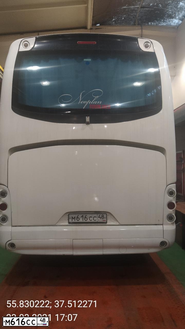 Фото автомобиля NEOPLAN TOURLINER, 2009 — госномер Р095МР68. Цвет: БЕЛЫЙ