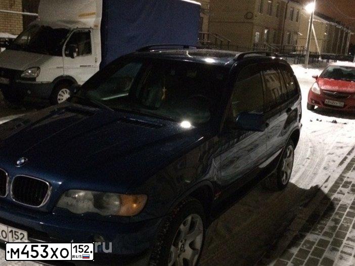 Фото автомобиля BMW X5, 2003 — госномер О144ТО152. Цвет: СИНИЙ