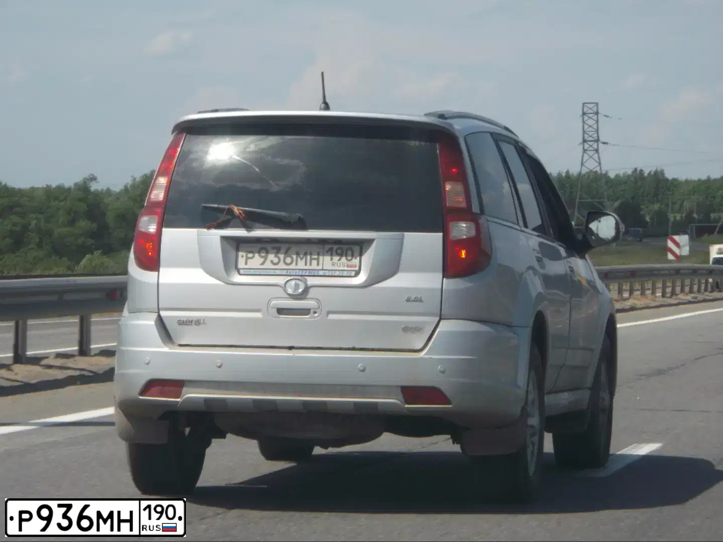 Фото автомобиля GREAT WALL HOVER, 2010 — госномер С346КУ799. Цвет: СВЕТЛО-СЕРЫЙ