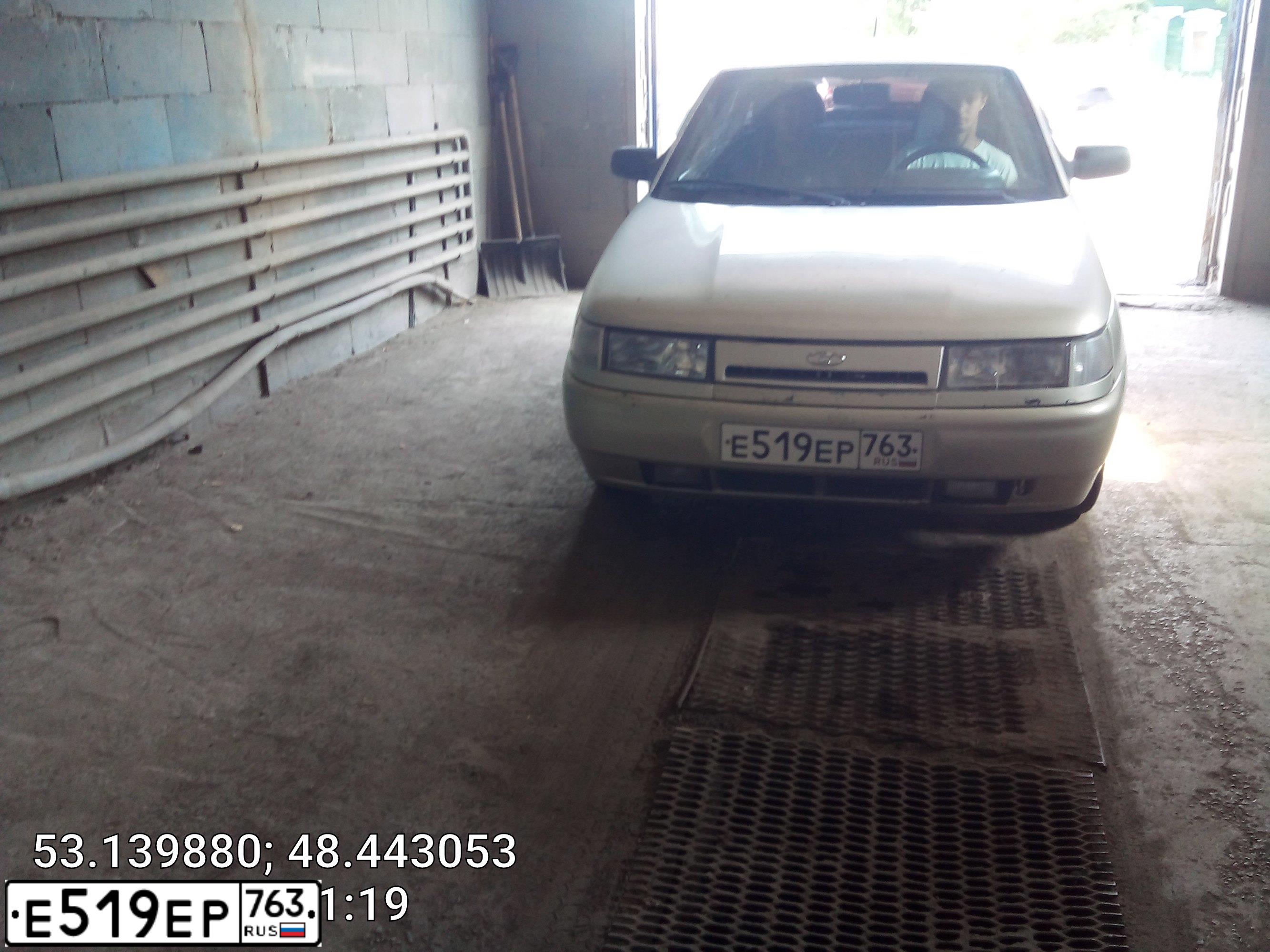 Фото автомобиля LADA 2112, 2006 — госномер М548ОА763. Цвет: СЕРЕБРИСТО-БЕЖЕВЫЙ