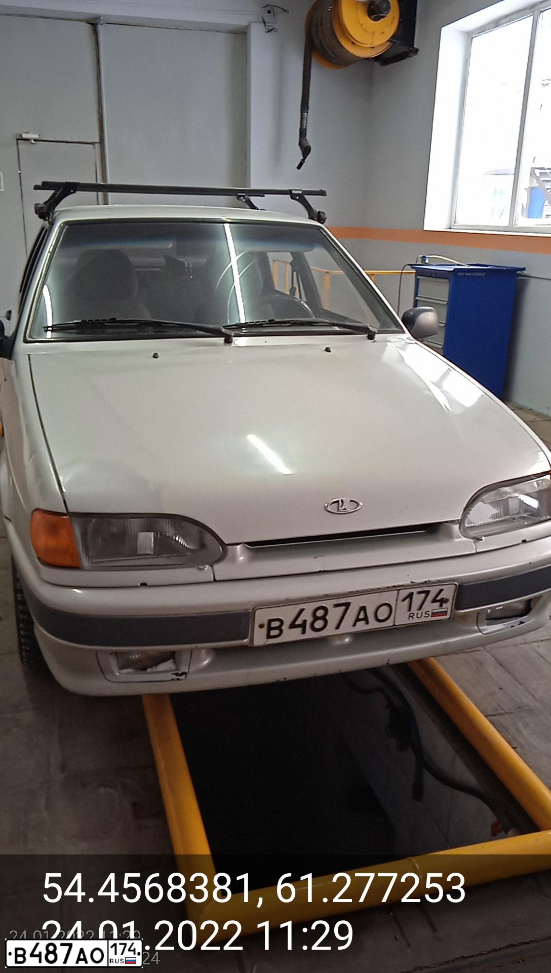 Фото автомобиля LADA 2115 SAMARA, 2005 — госномер В487АО174. Цвет: Серебристый