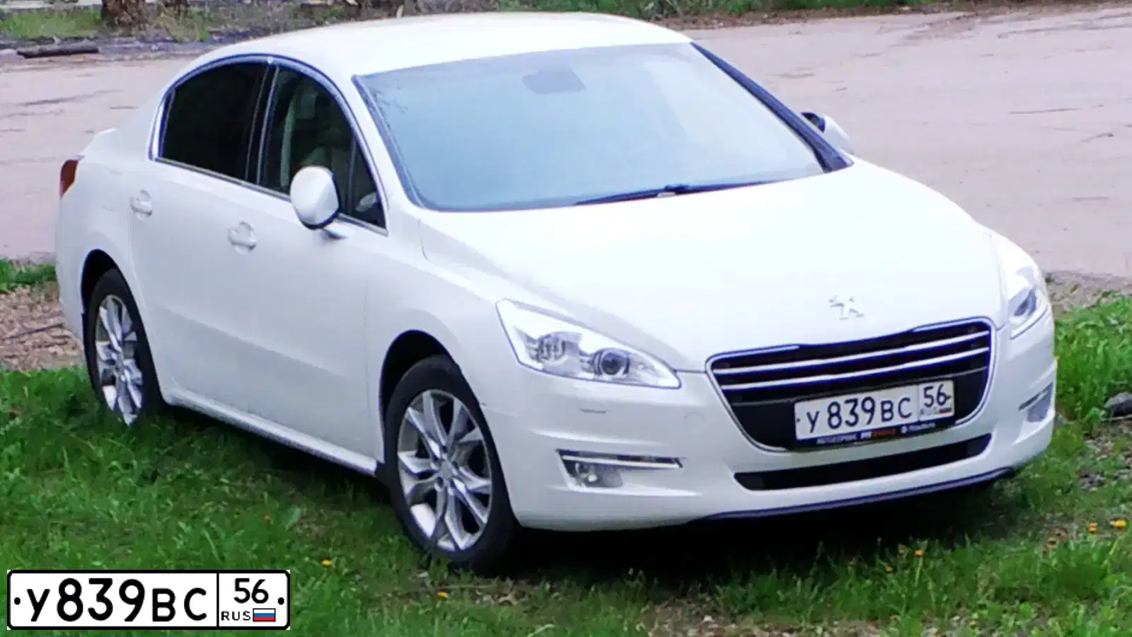 Фото автомобиля PEUGEOT 508, 2012 — госномер М656ВВ164. Цвет: БЕЛЫЙ