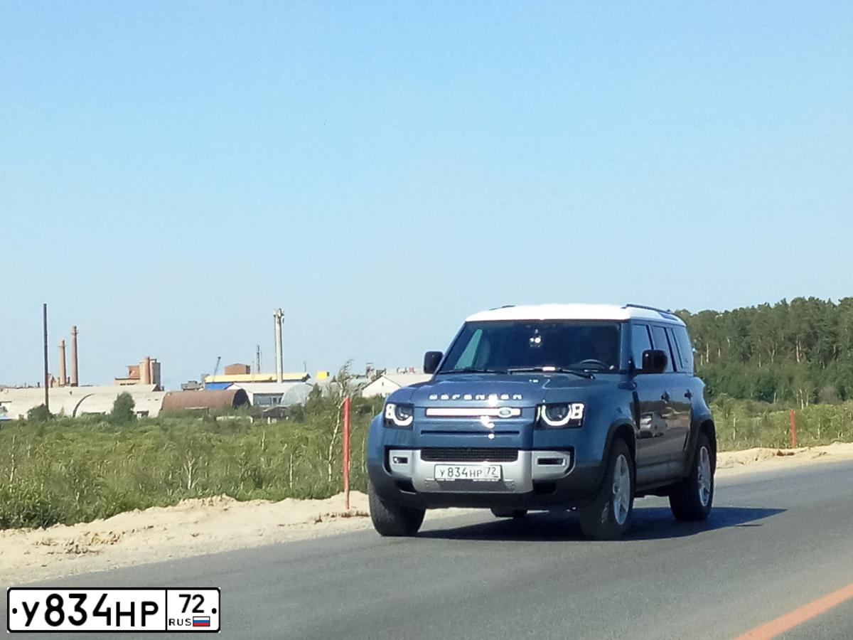 Фото автомобиля LAND ROVER DEFENDER, 2021 — госномер У834НР72. Цвет: синий