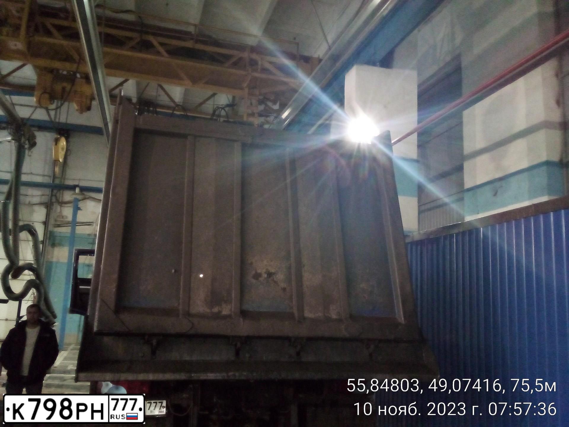 Фото автомобиля MAN TGS 40.XXX /6X4/, 2015 — госномер К798РН777. Цвет: синий