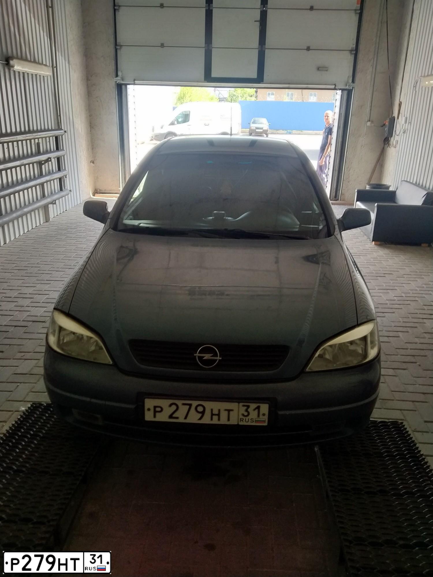 Фото автомобиля OPEL ASTRA, 2000 — госномер Т222НВ37. Цвет: СИНИЙ