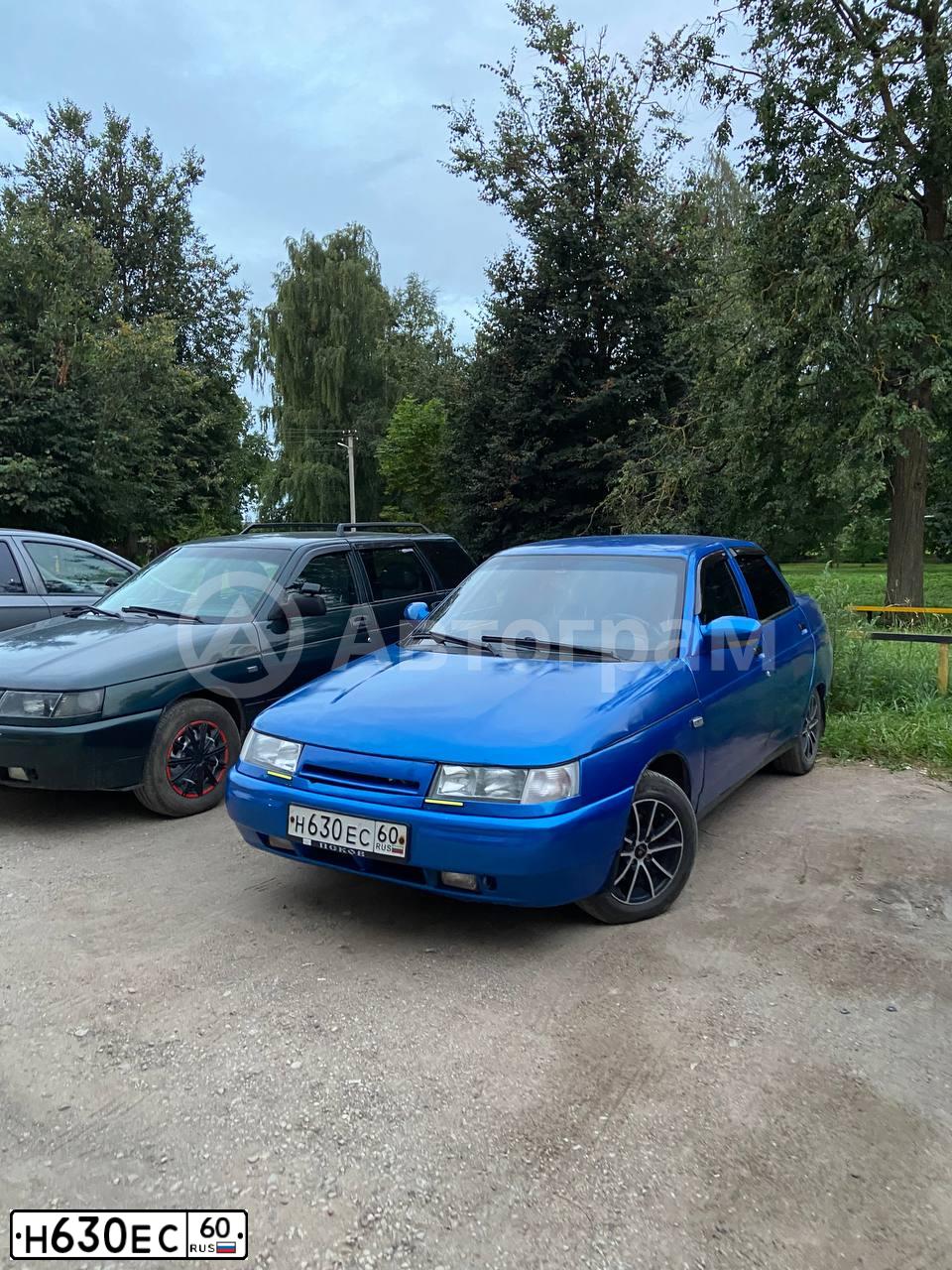 Фото автомобиля LADA 2110, 2003 — госномер Н630ЕС60. Цвет: СЕРЕБРИСТЫЙ ЯРКО-СИНИЙ