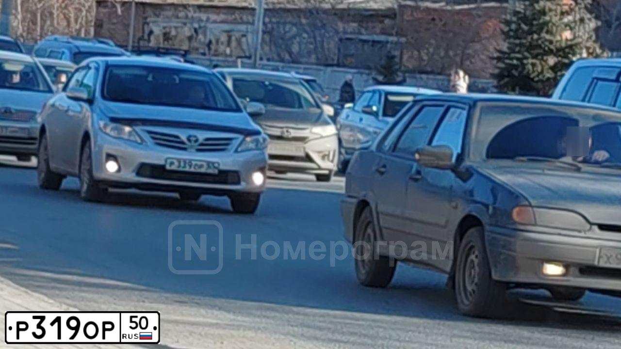 Фото автомобиля VOLKSWAGEN PASSAT, 1993 — госномер А071СУ60. Цвет: БОРДОВЫЙ