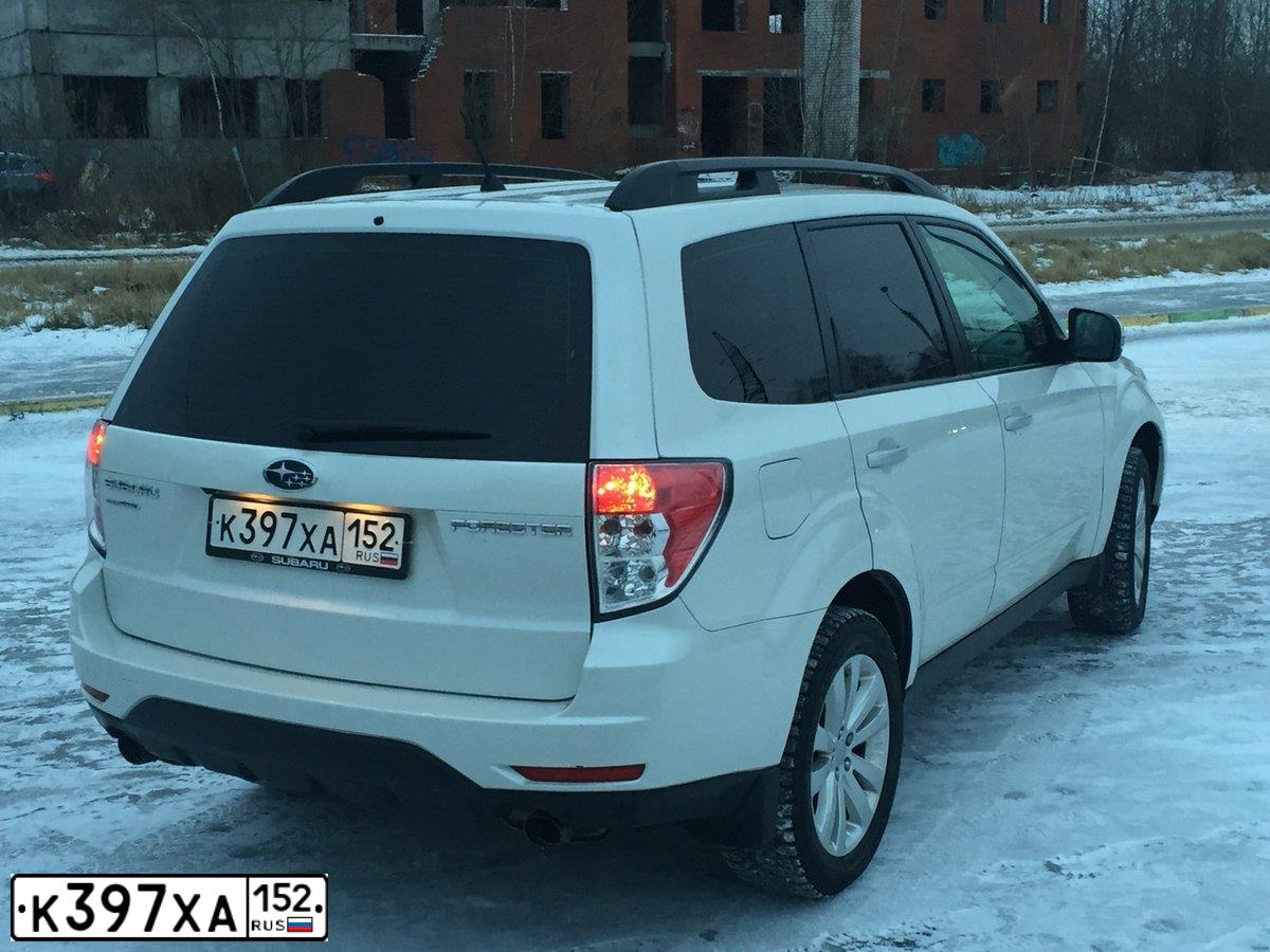 Фото автомобиля SUBARU FORESTER, 2012 — госномер Т037НТ152. Цвет: Белый