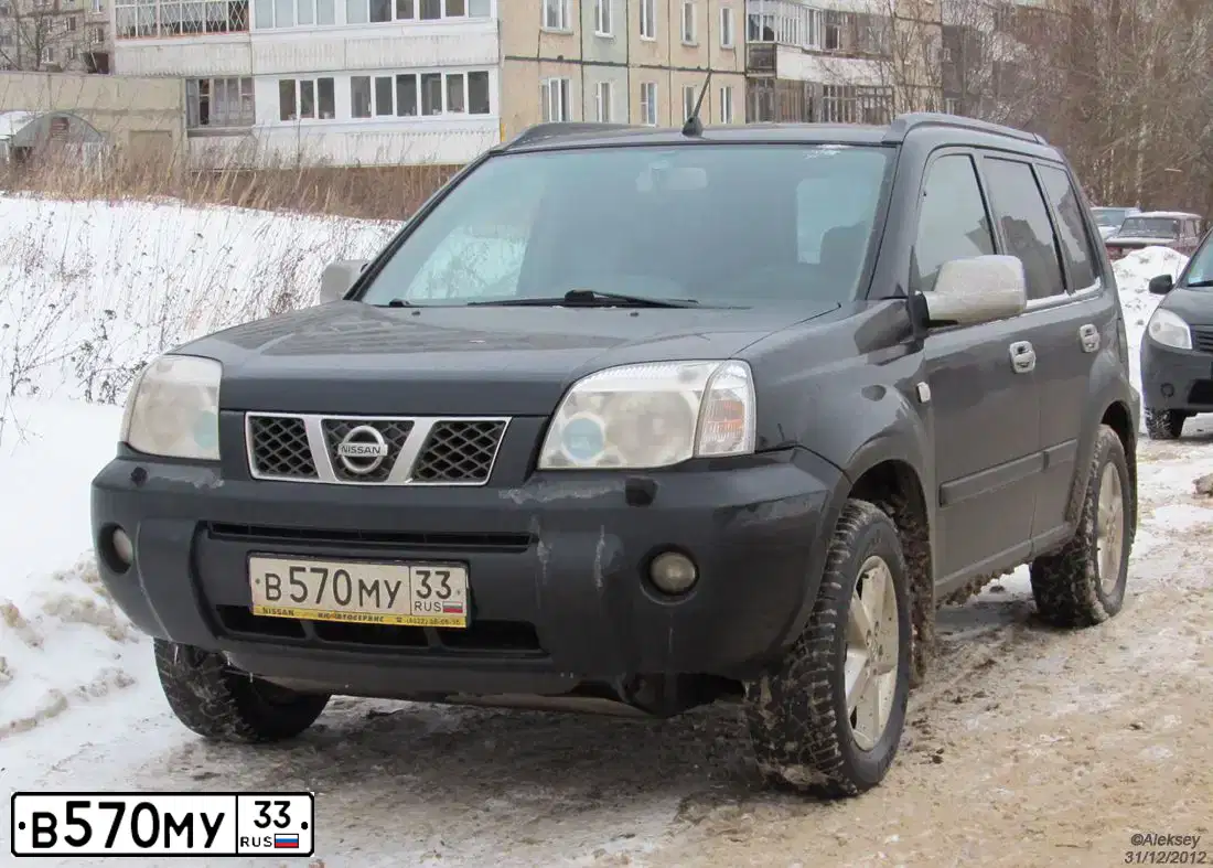 Фото автомобиля NISSAN X-TRAIL, 2006 — госномер Н545СХ33. Цвет: ЧЕРНЫЙ