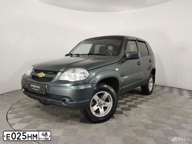 Фото автомобиля JEEP GRAND CHEROKEE, 2006 — госномер К727ХК147. Цвет: ЧЕРНЫЙ