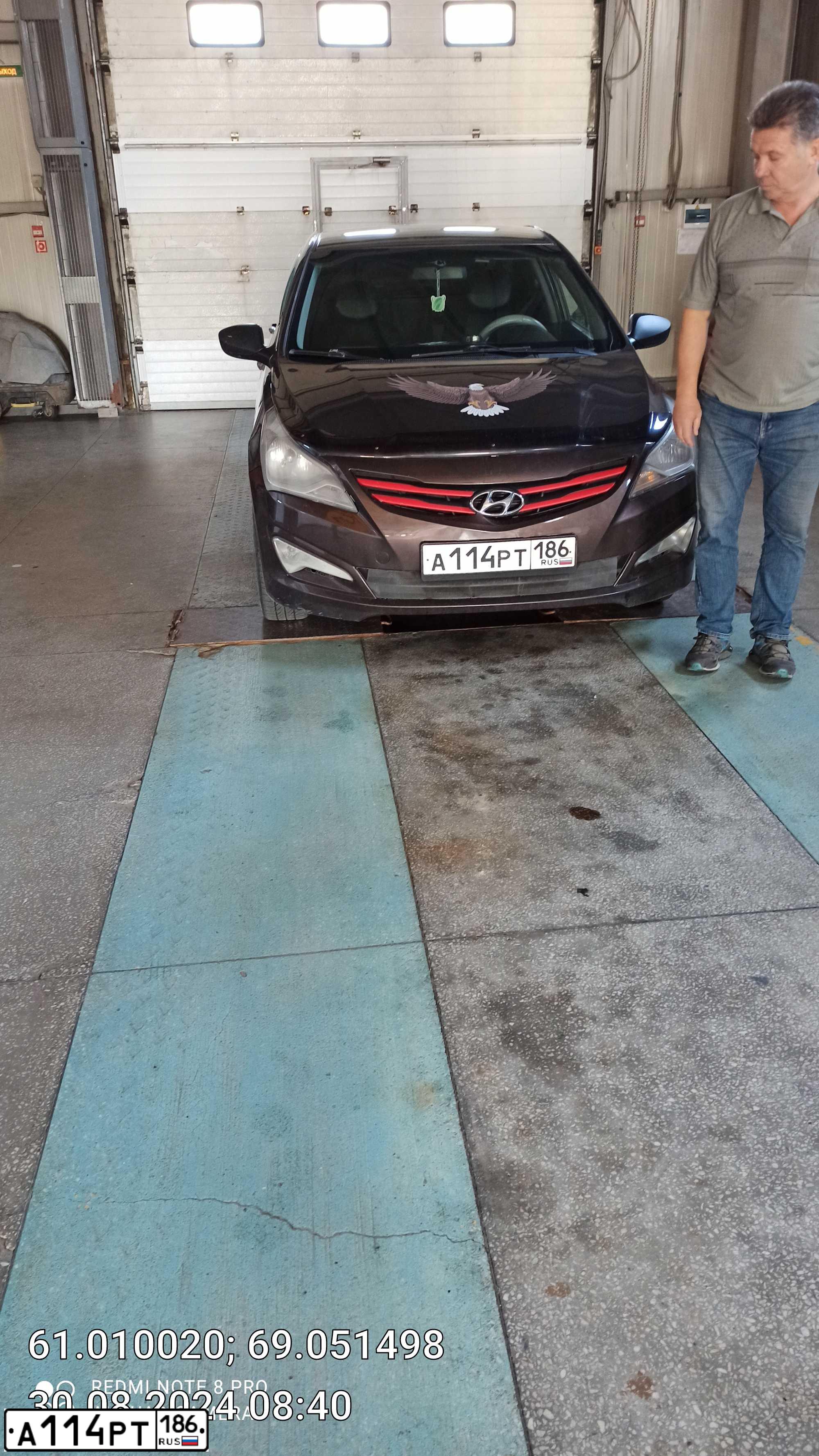 Фото автомобиля HYUNDAI SOLARIS, 2015 — госномер А114РТ186. Цвет: Коричневый