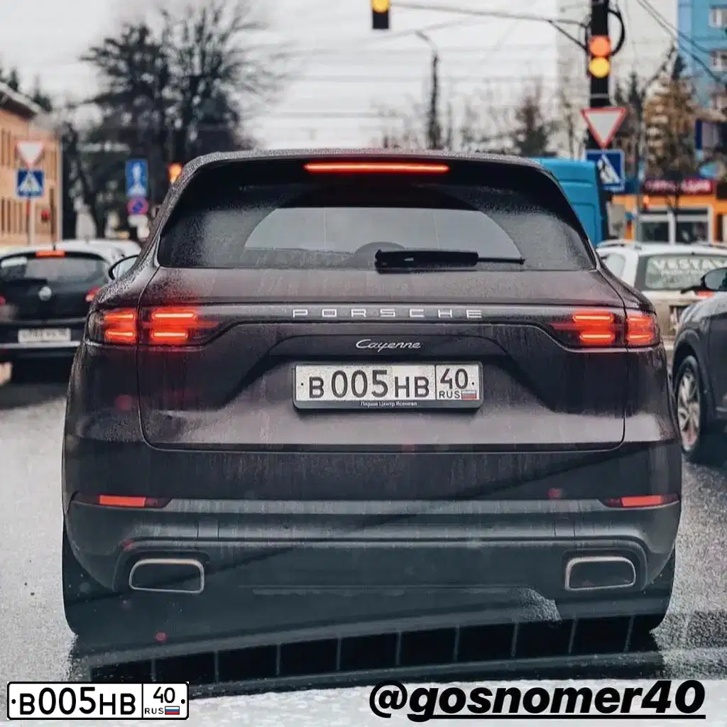 Фото автомобиля MERCEDES M-KLASSE, 2012 — госномер О054ОУ40. Цвет: СИНИЙ