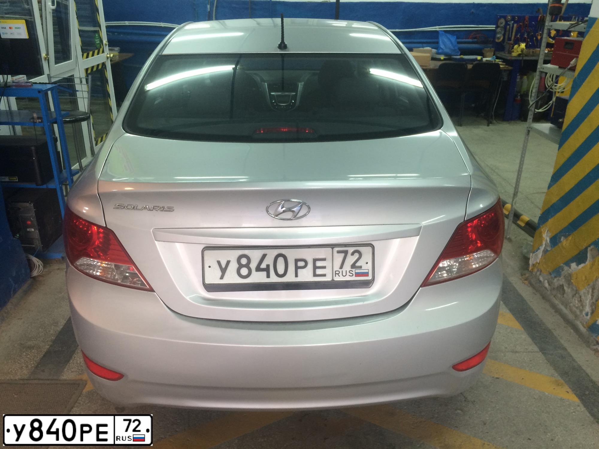 Фото автомобиля HYUNDAI SOLARIS, 2011 — госномер У128РР72. Цвет: СЕРЕБРИСТЫЙ