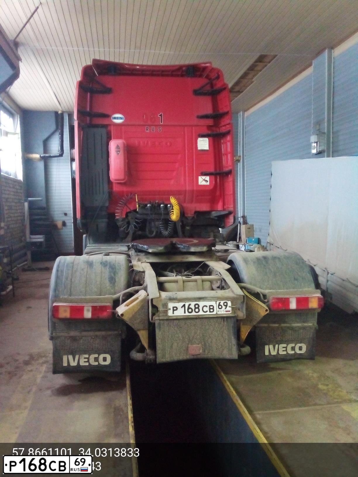 Фото автомобиля IVECO STRALIS, 2007 — госномер Р168СВ69. Цвет: КРАСНЫЙ