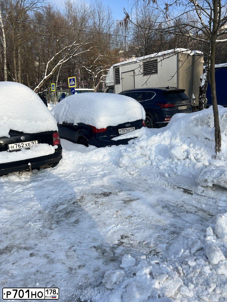 Фото автомобиля FORD FOCUS, 2012 — госномер М277ТВ126