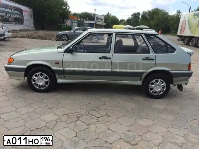Фото автомобиля LADA 2114 SAMARA, 2006 — госномер А011НО196. Цвет: БЕЖЕВЫЙ