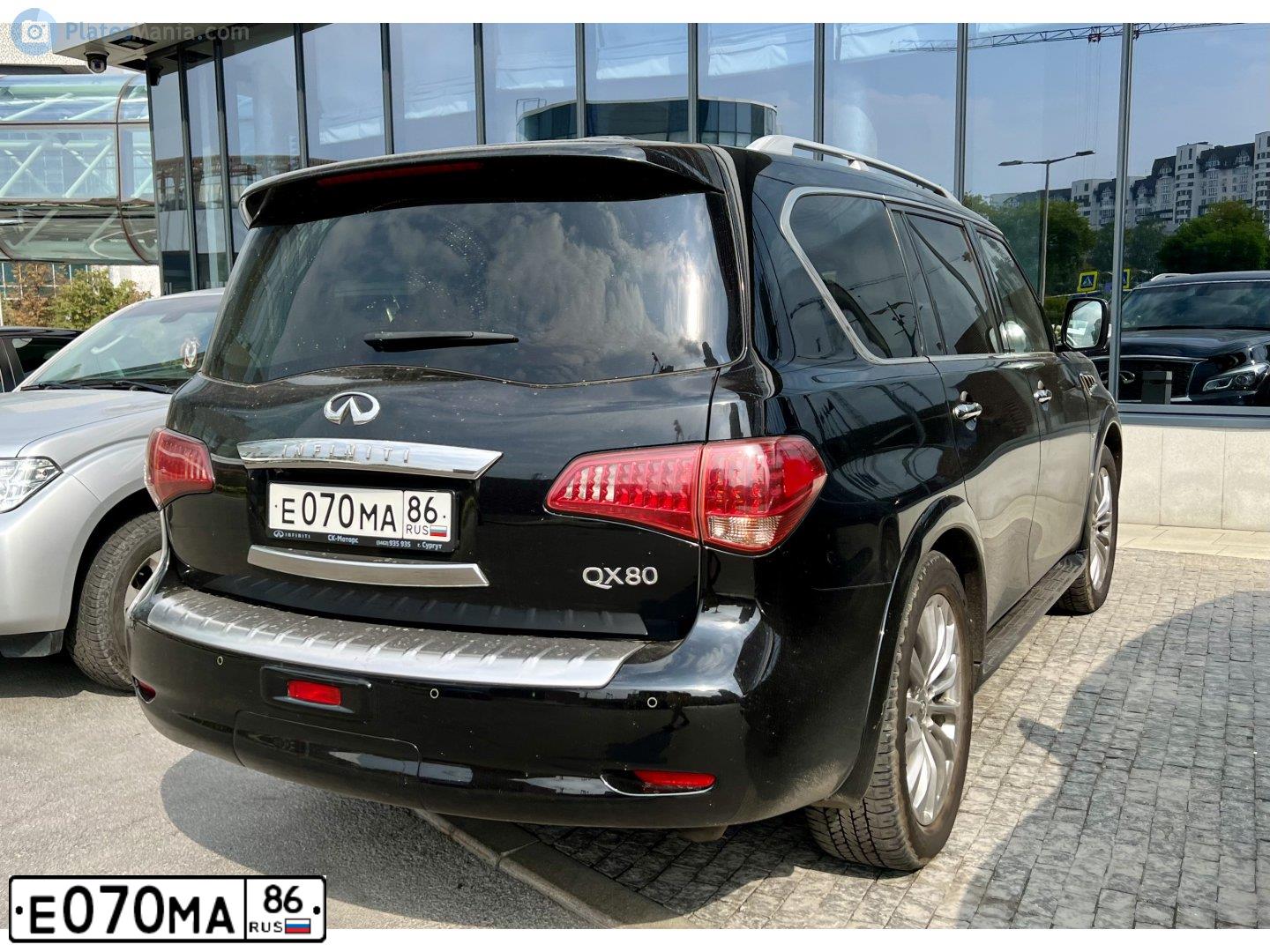 Фото автомобиля INFINITI QX80, 2015 — госномер Т999АУ196