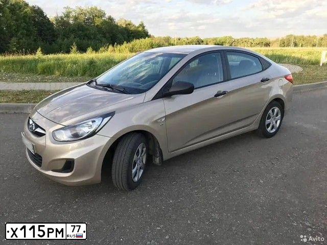 Фото автомобиля HYUNDAI SOLARIS, 2013 — госномер О544РР124. Цвет: БЕЖЕВО-СЕРЫЙ