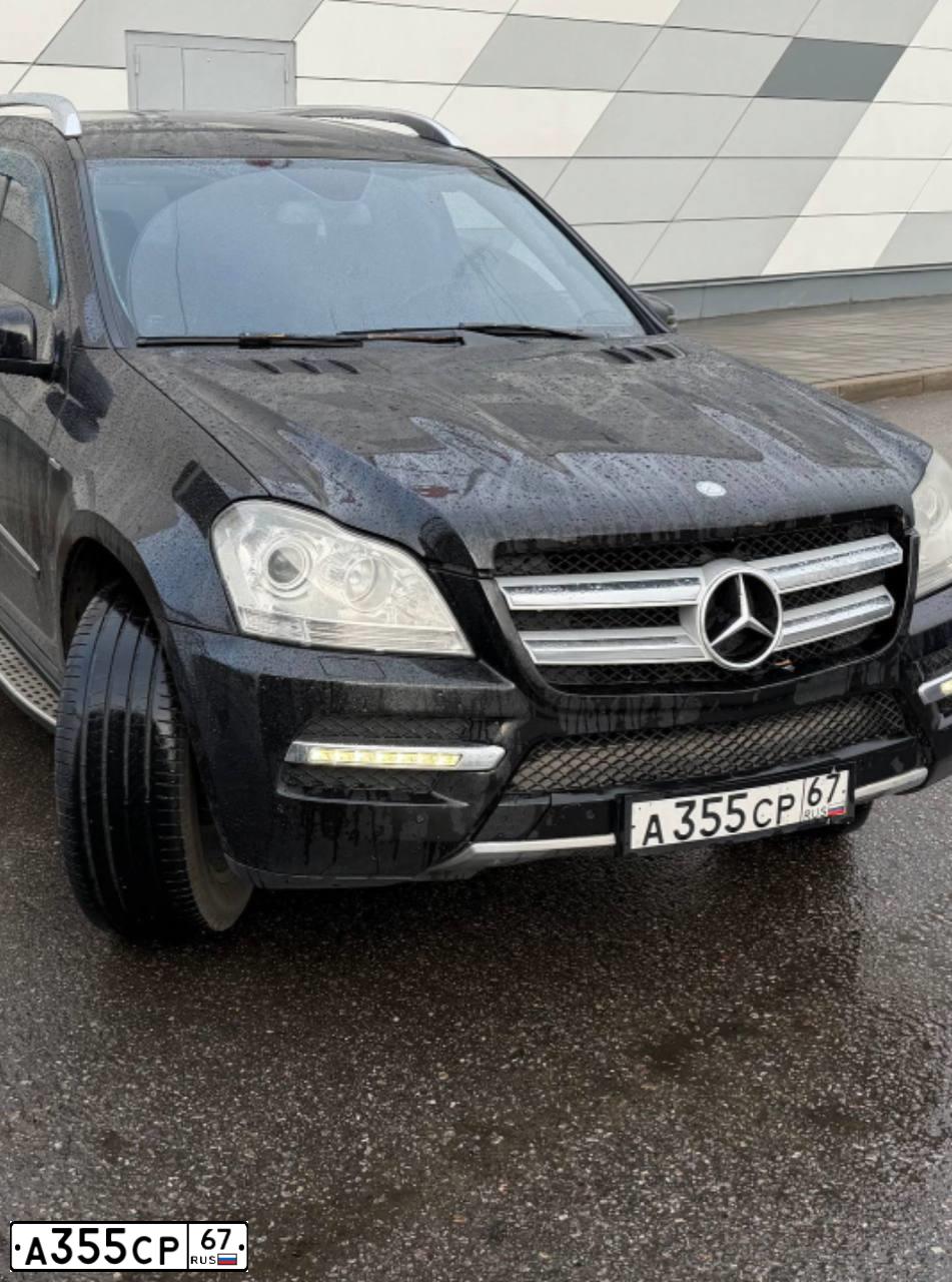 Фото автомобиля MERCEDES GL-KLASSE, 2010 — госномер А355СР67. Цвет: ЧЕРНЫЙ