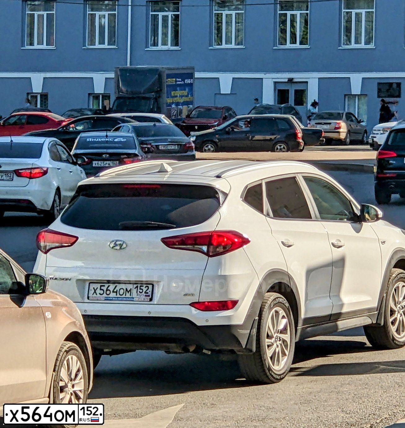 Фото автомобиля HYUNDAI TUCSON, 2018 — госномер Х564ОМ152. Цвет: Белый