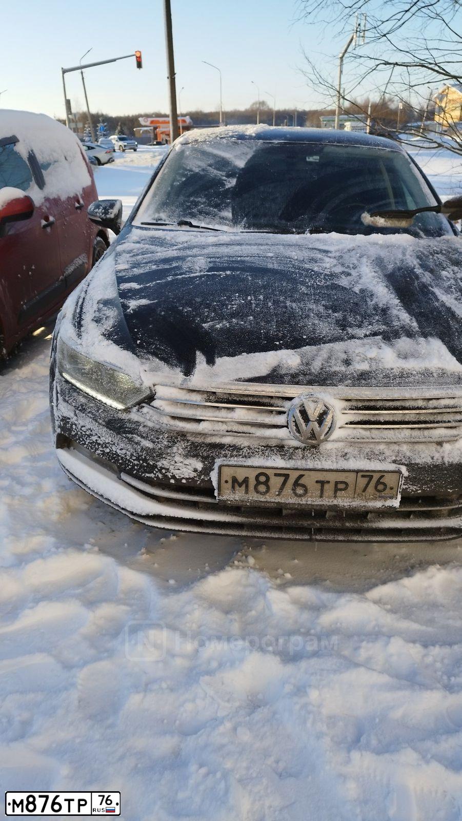 Фото автомобиля VOLKSWAGEN PASSAT, 2018 — госномер М876ТР76. Цвет: ЧЕРНЫЙ