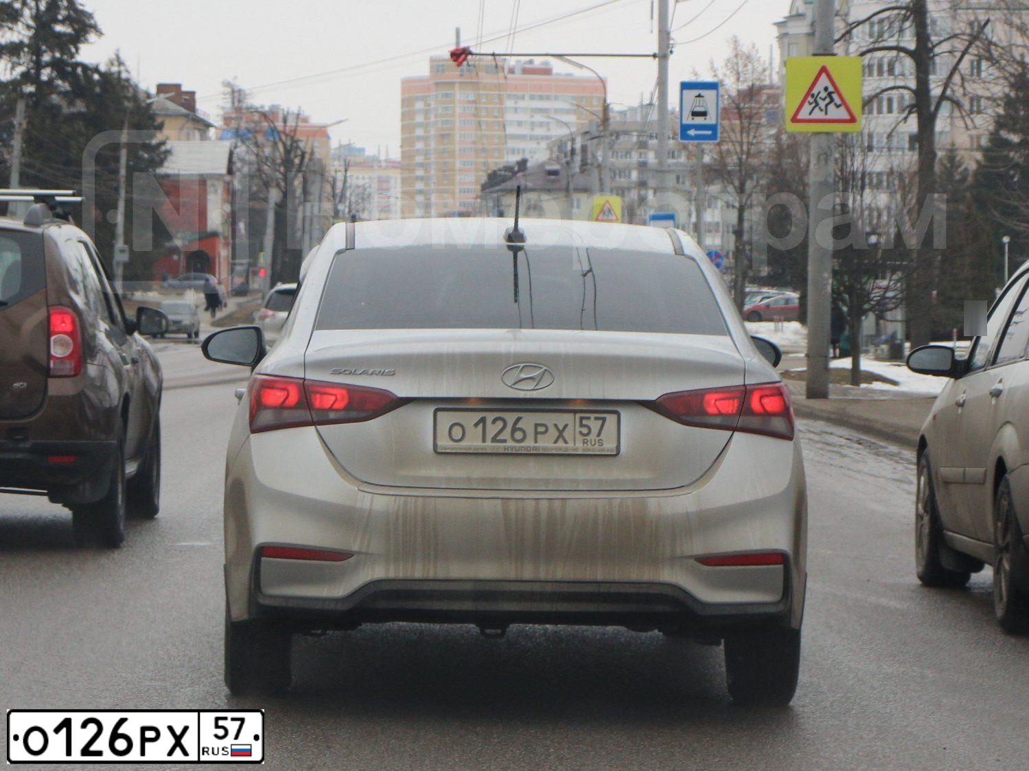Фото автомобиля HYUNDAI SOLARIS, 2018 — госномер О126РХ57. Цвет: Серебристый