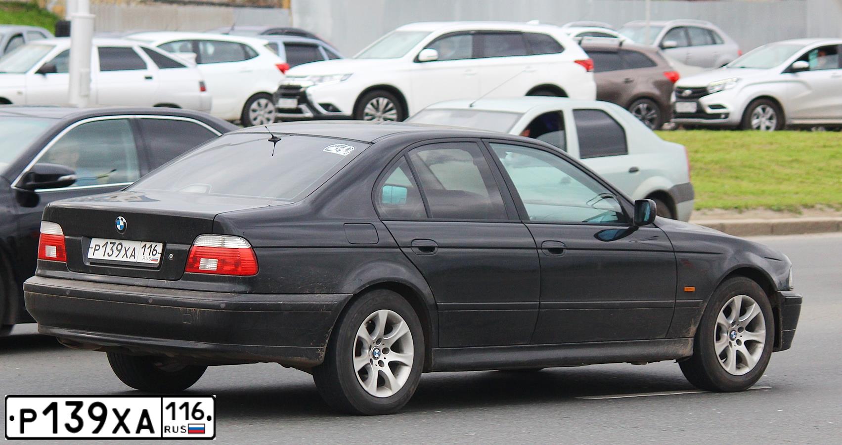 Фото автомобиля BMW W SERIE 5, 2001 — госномер У023АТ23. Цвет: ЧЕРНЫЙ