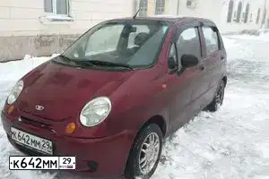 Фото автомобиля DAEWOO O MATIZ, 2006 — госномер К642ММ29. Цвет: ВИШНЕВЫЙ