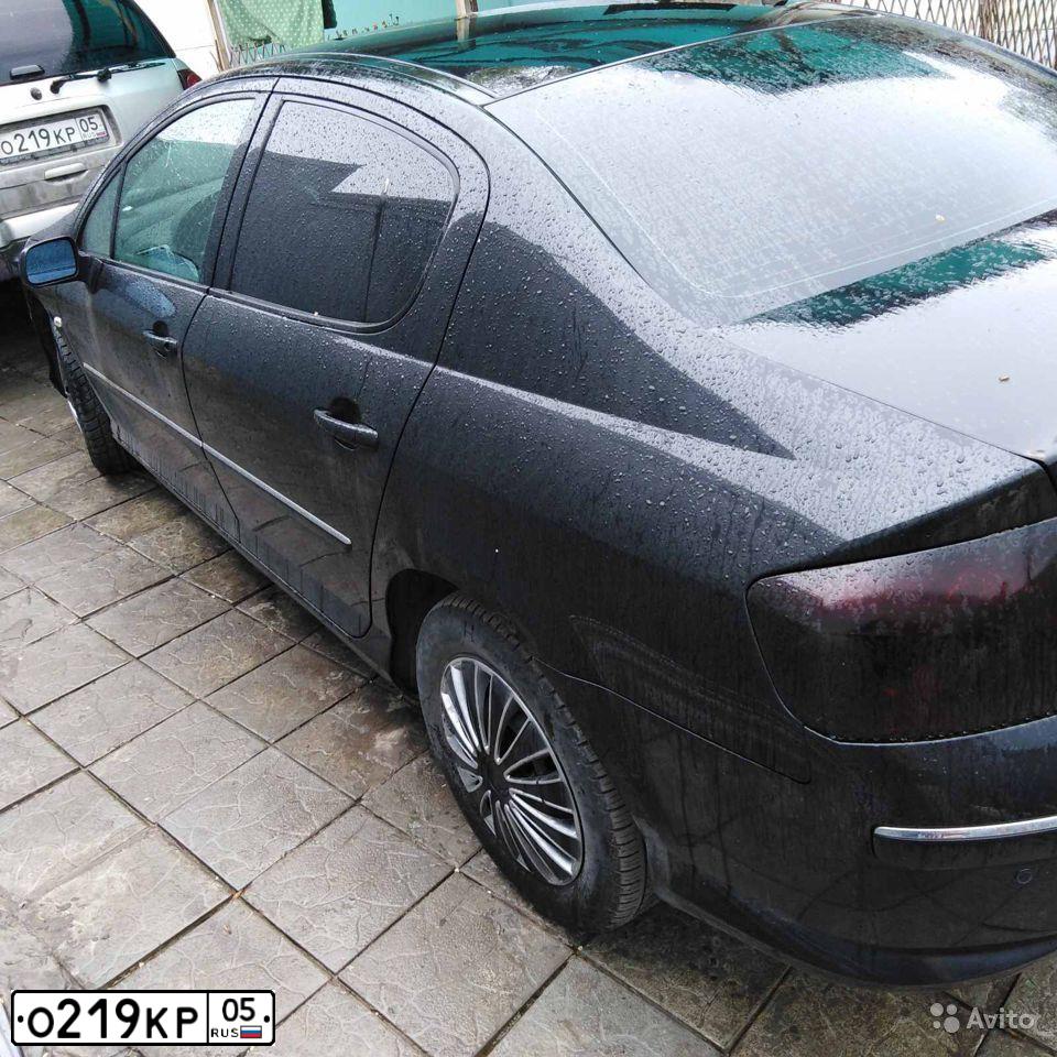 Фото автомобиля CHEVROLET TRAILBLAZER, 2003 — госномер О219КР05. Цвет: серебристый