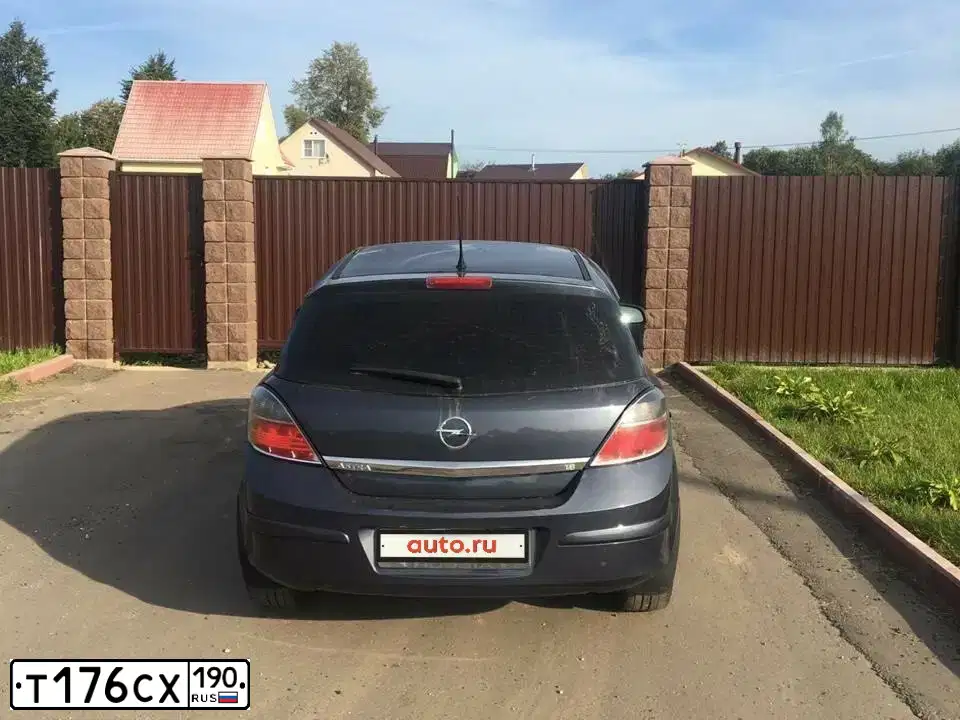 Фото автомобиля OPEL ASTRA, 2007 — госномер Н679СК136. Цвет: СЕРЫЙ ТЕМНЫЙ