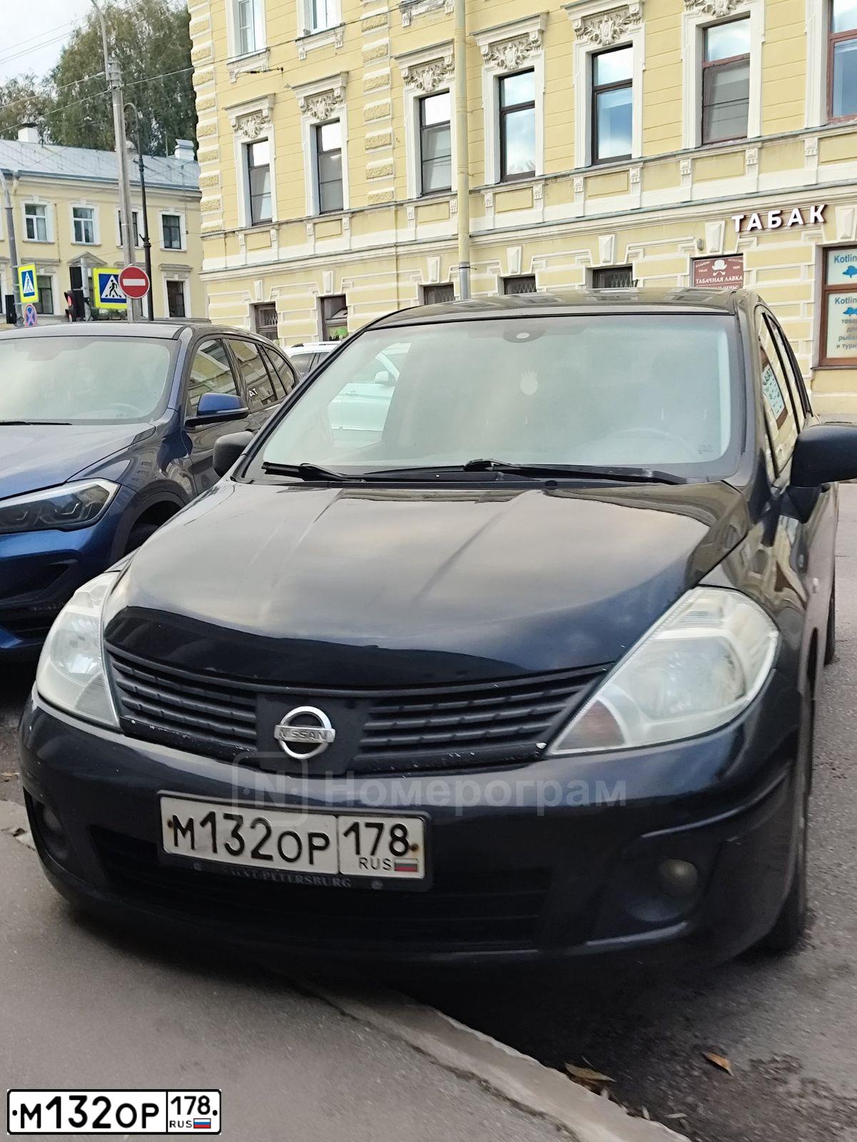 Фото автомобиля NISSAN TIIDA, 2011. Цвет: ЧЕРНЫЙ