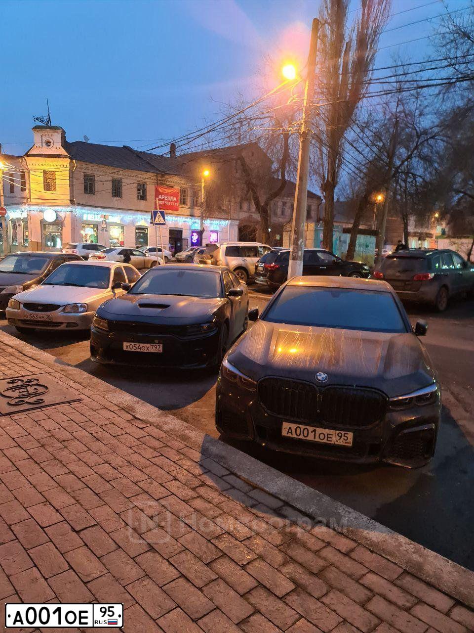 Фото автомобиля MERCEDES S-KLASSE, 2009 — госномер М717ММ95. Цвет: ЧЕРНЫЙ