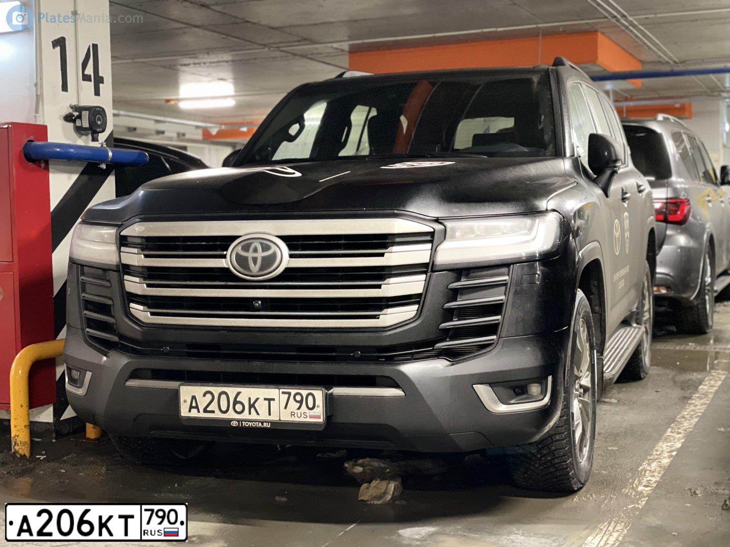 Фото автомобиля TOYOTA LAND CRUISER, 2021 — госномер А631АМ105. Цвет: ЧЕРНЫЙ