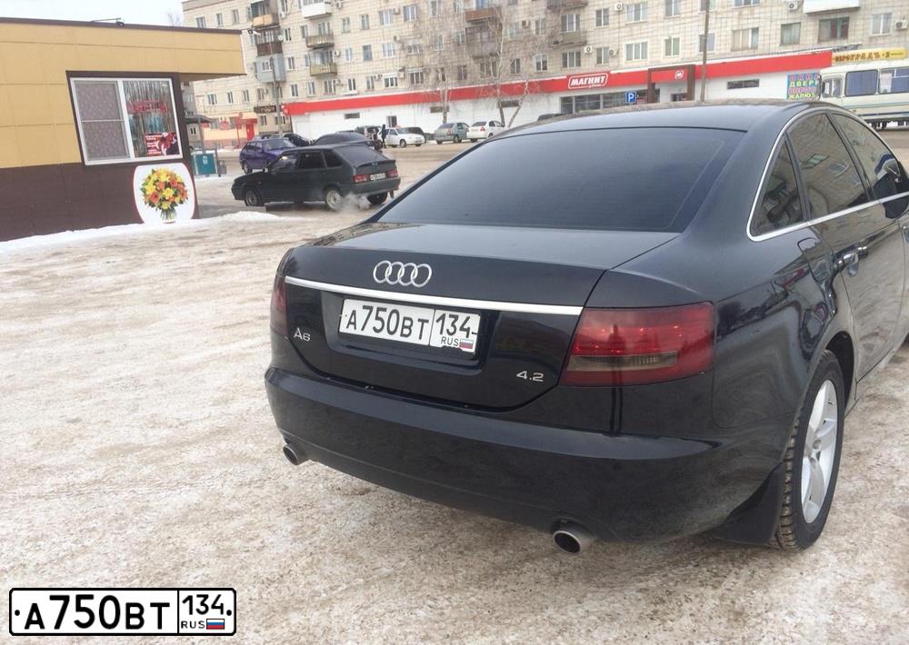 Фото автомобиля AUDI A6, 2004 — госномер О442ОО97. Цвет: ЧЕРНЫЙ