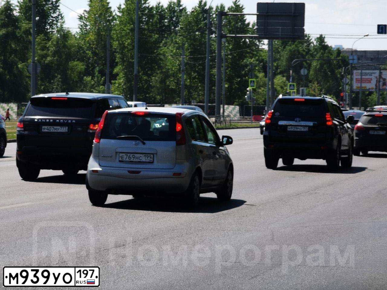 Фото автомобиля CITROEN DS4, 2012 — госномер М939УО197. Цвет: БЕЛЫЙ