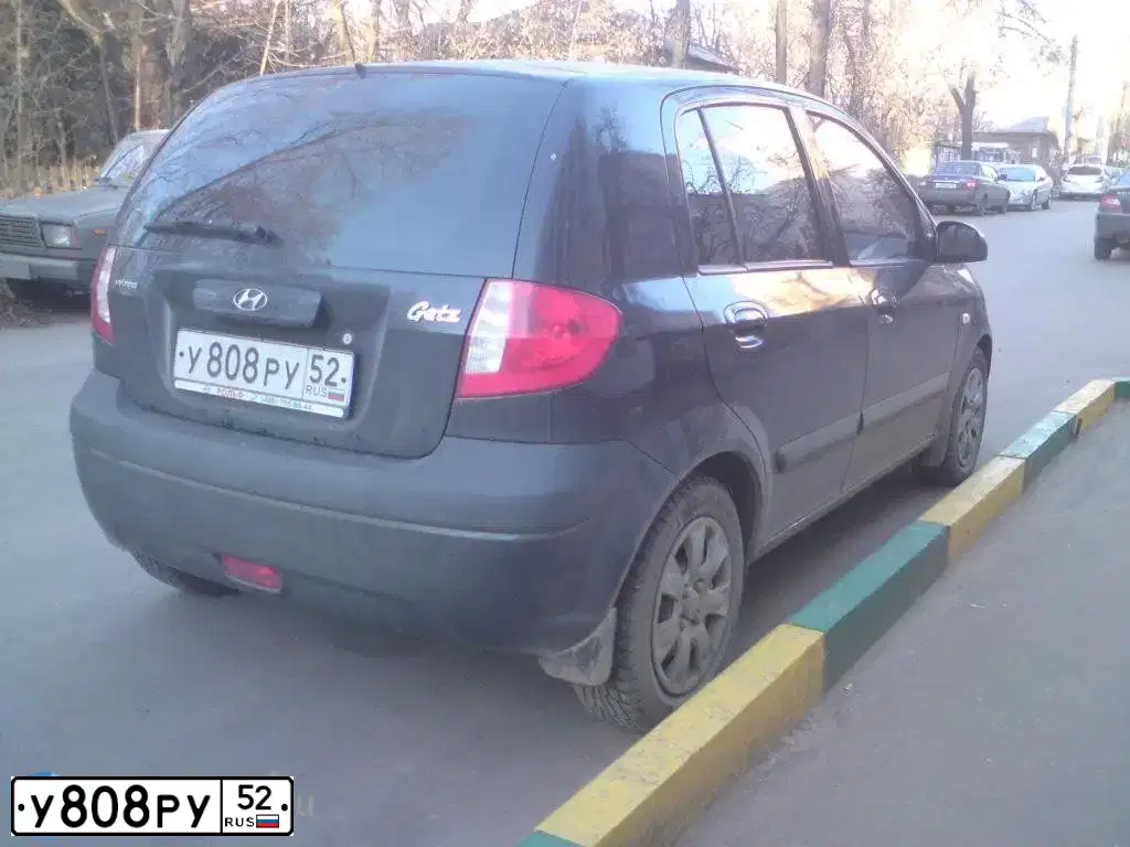 Фото автомобиля HYUNDAI GETZ, 2006 — госномер У808РУ52. Цвет: ЧЕРНЫЙ