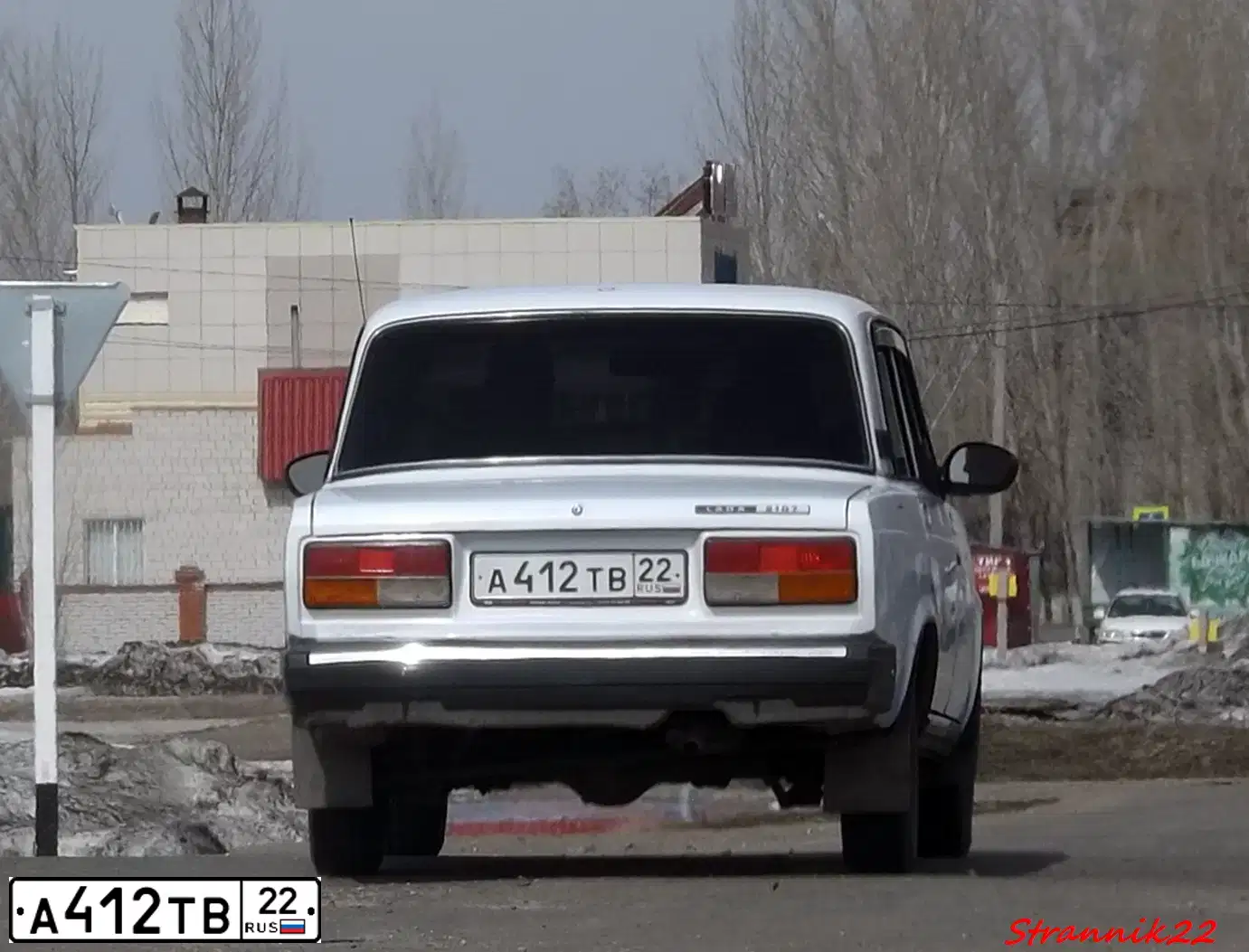 Фото автомобиля LADA 2107, 2006 — госномер А412ТВ22. Цвет: ЯРКО-БЕЛЫЙ