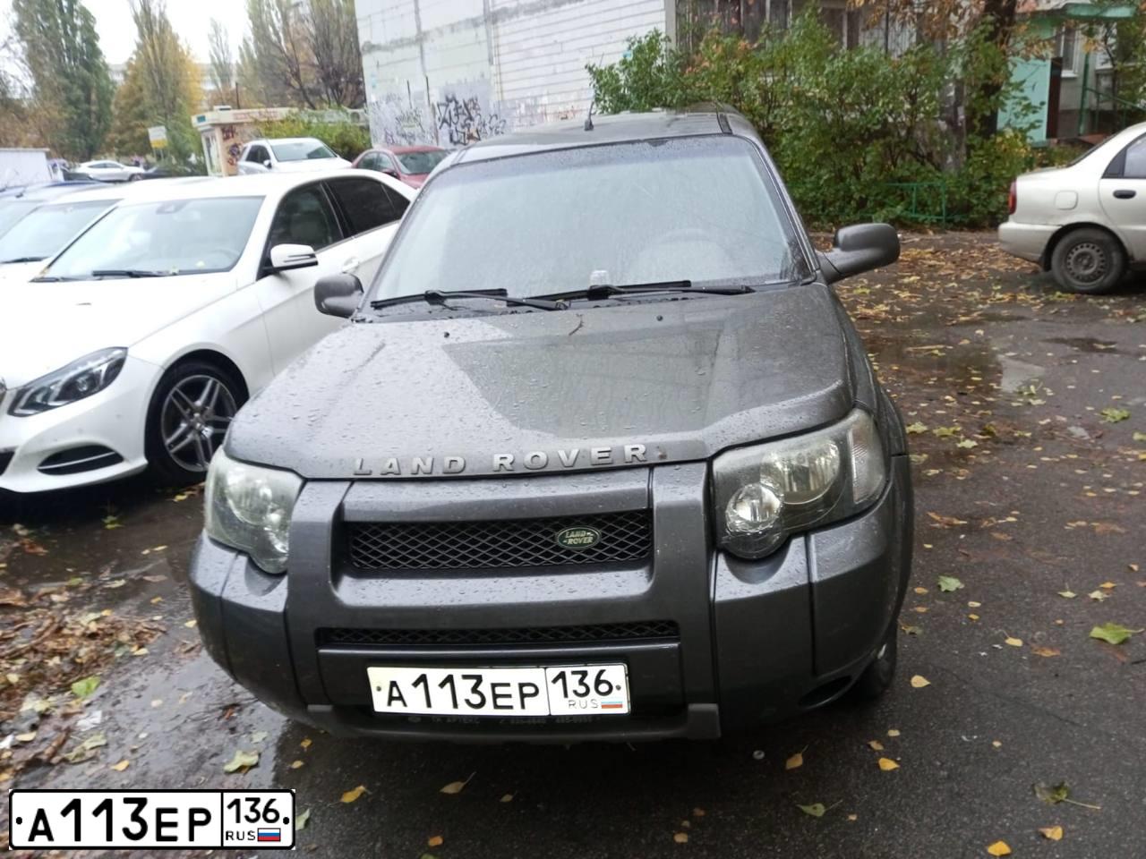 Фото автомобиля LANDROVER FREELANDER, 2004 — госномер А113ЕР136. Цвет: ТЕМНО СЕРЫЙ