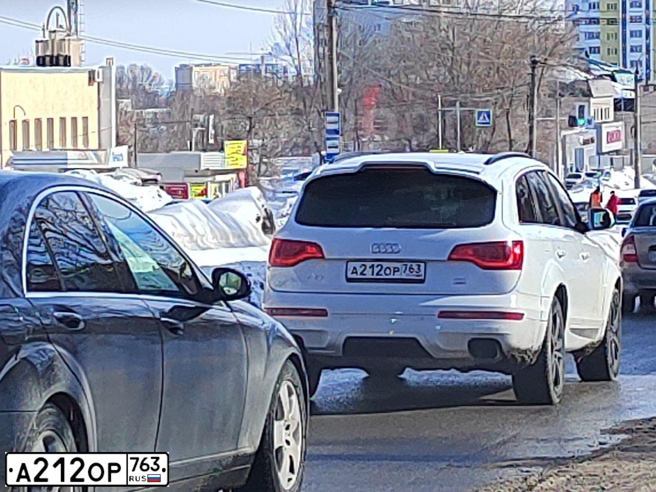 Фото автомобиля AUDI Q7, 2013 — госномер А212ОР763. Цвет: БЕЛЫЙ