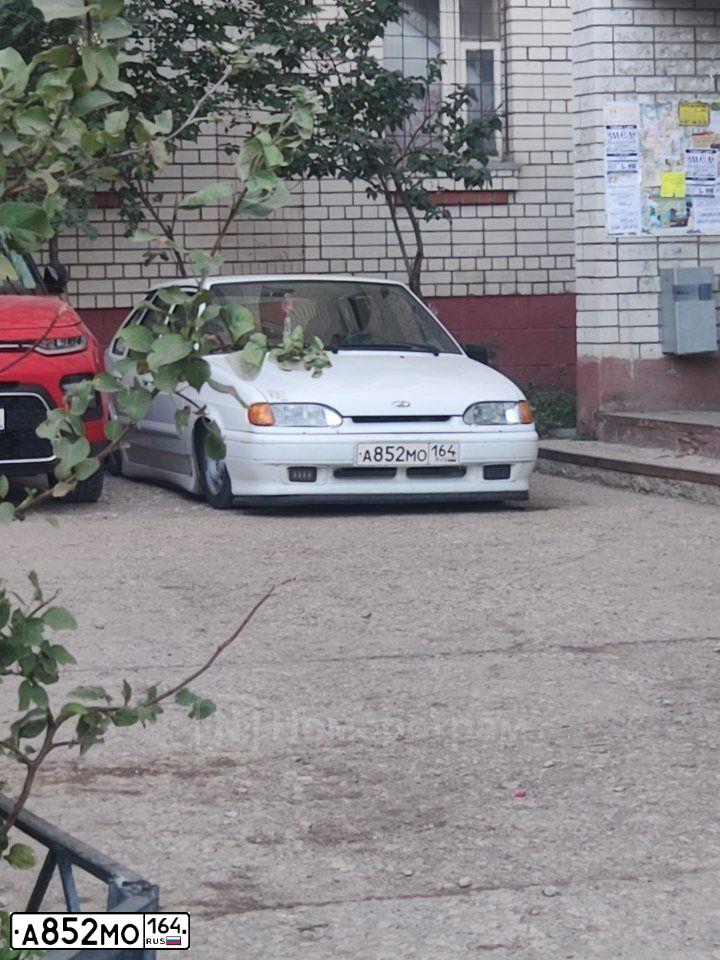 Фото автомобиля LADA 2114 SAMARA, 2012 — госномер А852МО164. Цвет: БЕЛЫЙ