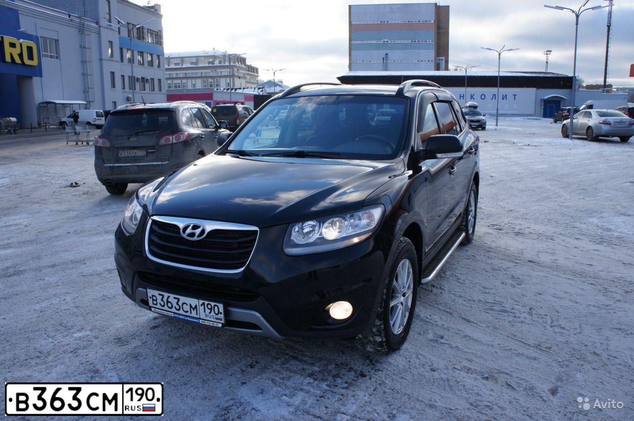 Фото автомобиля HYUNDAI SANTA FE, 2011 — госномер Н628УА777. Цвет: ЧЕРНЫЙ