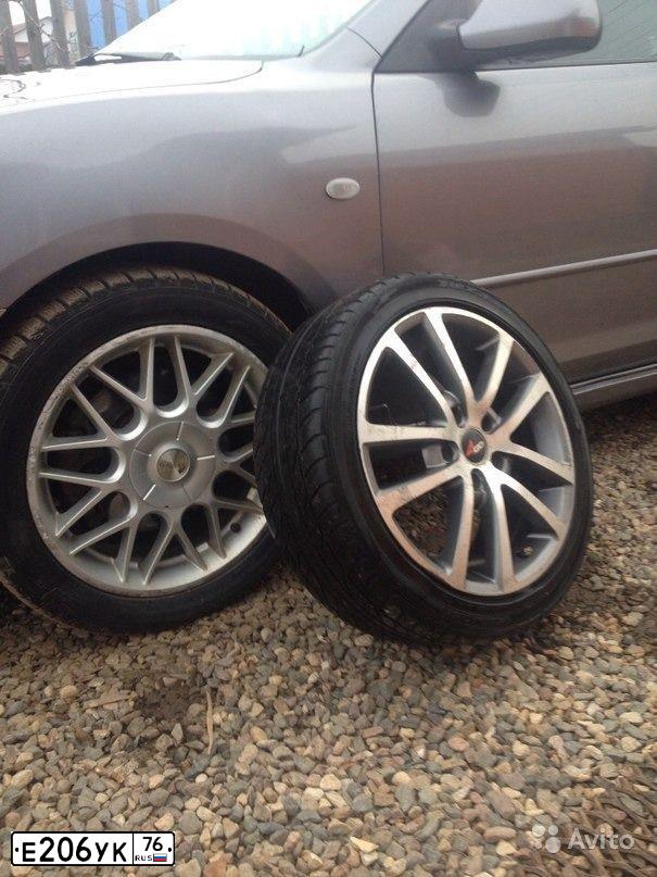 Фото автомобиля MAZDA 3, 2005 — госномер Е206УК76. Цвет: СЕРЫЙ