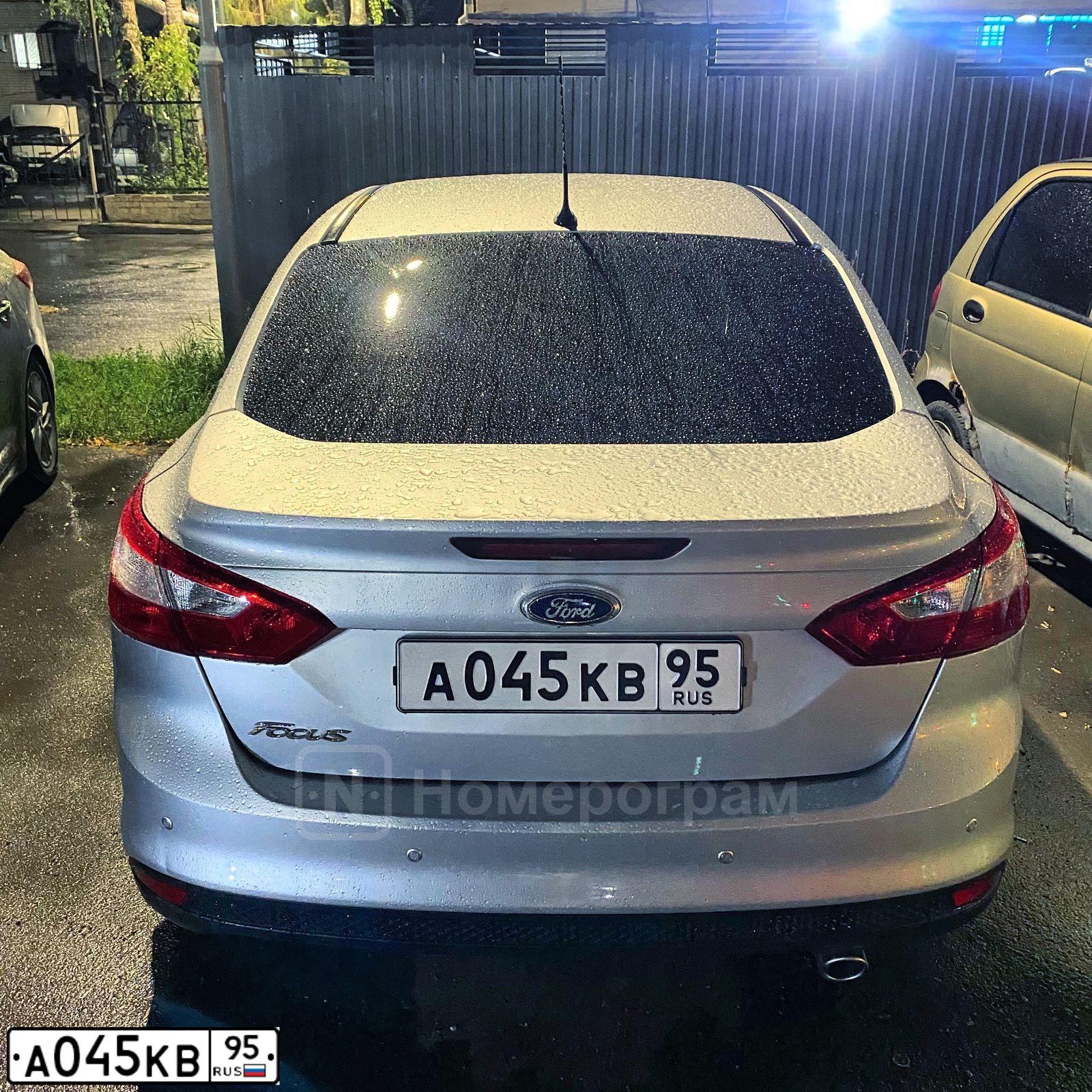 Фото автомобиля VAZ 2170 PRIORA, 2007 — госномер А045КВ95. Цвет: ГРАФИТОВЫЙ МЕТАЛ.