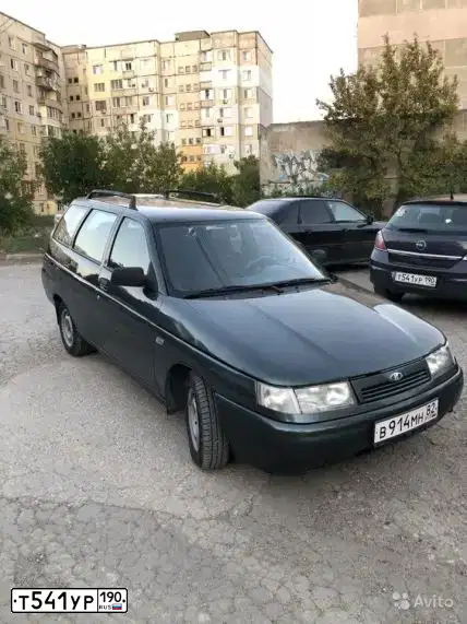 Фото автомобиля OPEL ASTRA, 2009 — госномер Е764УВ82. Цвет: синий