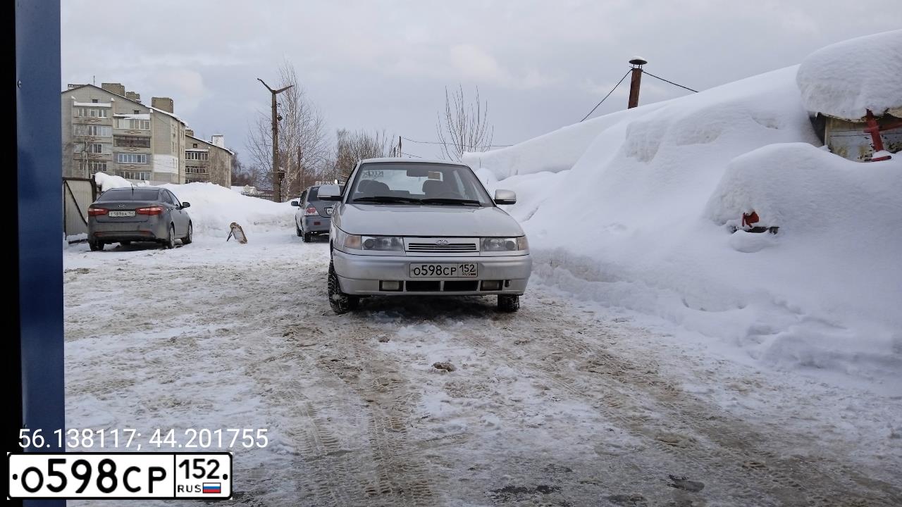 Фото автомобиля LADA 2110 LADA, 2006 — госномер О598СР152. Цвет: СВЕТЛО СЕРЫЙ
