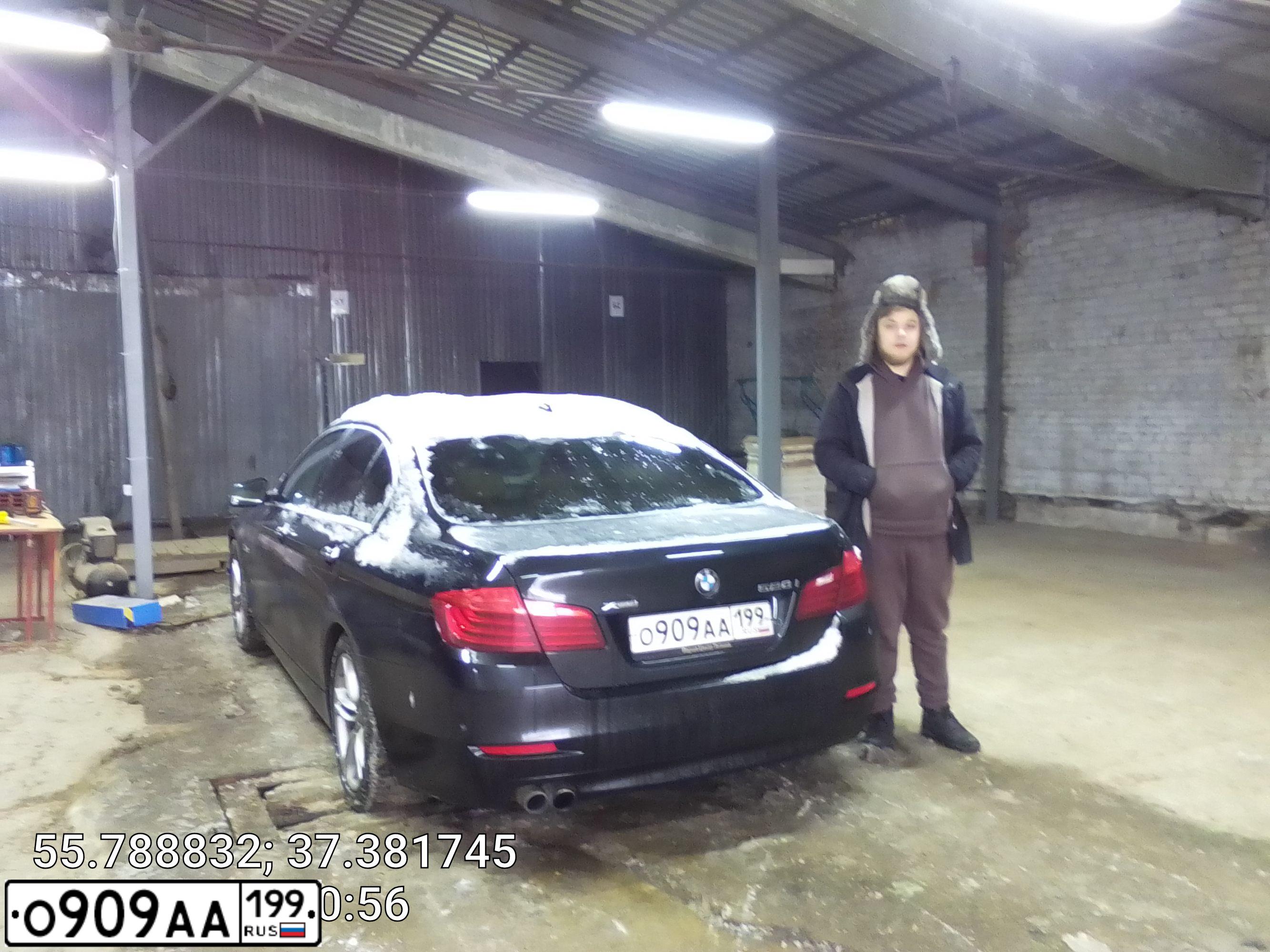 Фото автомобиля BMW SERIE 5, 2016 — госномер Н222КХ77. Цвет: ЧЕРНЫЙ