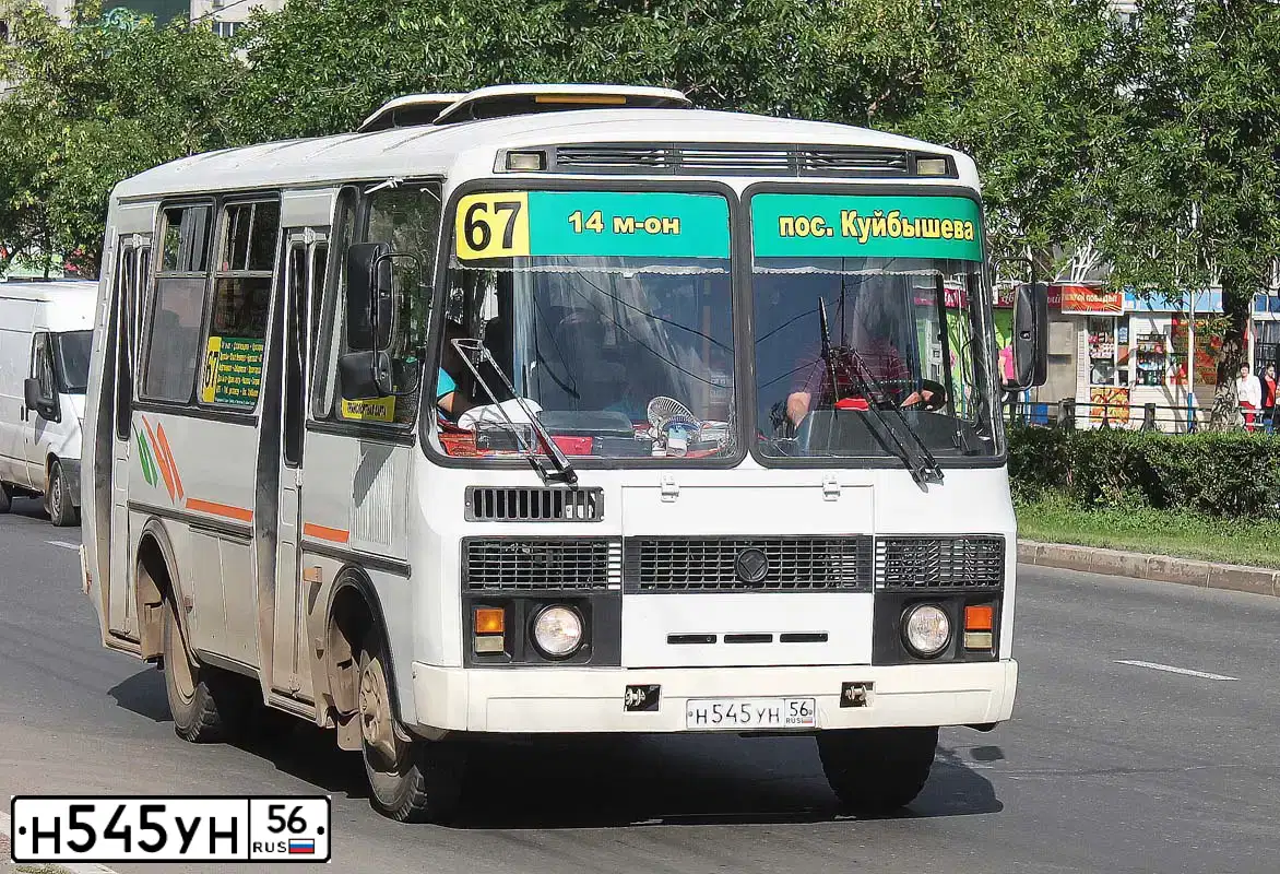 Фото автомобиля PAZ 3205, 2007 — госномер Н545УН56. Цвет: БЕЛО-ЗЕЛЕНЫЙ